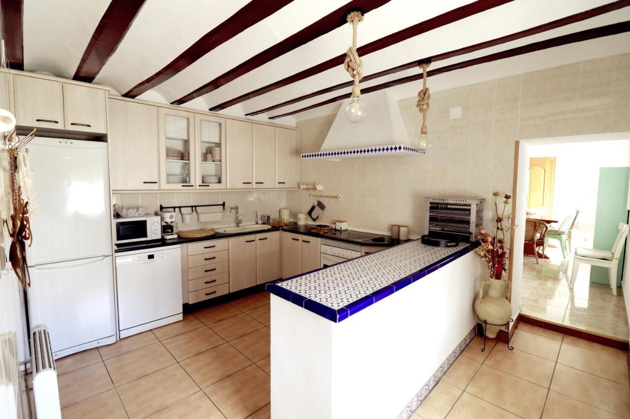 Casa Rural Ideal Para Escapadas Con Barbacoa Y Spa Tinarejos Ngoại thất bức ảnh