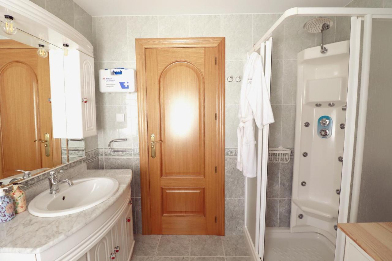 Casa Rural Ideal Para Escapadas Con Barbacoa Y Spa Tinarejos Ngoại thất bức ảnh